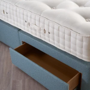 A detailed product description for the Hypnos Wool Origins 6 mattress. It highlights the mattress's generous wool content, ReActivePro™ spring system, and double-sided design, along with dimensions, weight, and a 10-year guarantee.