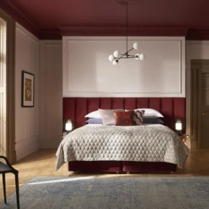 A detailed product description for the Hypnos Luxury No Turn 8 mattress. It highlights the mattress's two layers of natural latex, ReActivePro™ pocket spring system, and double-sided design, along with dimensions, weight, and a 10-year guarantee.