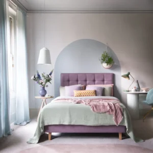A detailed product description for the Hypnos Luxury No Turn 9 mattress. It highlights the mattress's three layers of natural latex, ReActivePro™ 9-turn pocket spring system, and double-sided design, along with dimensions, weight, and a 10-year guarantee.