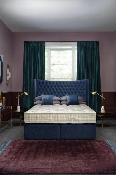 A visually detailed product description for the Hypnos Wool Origins 10 mattress, featuring a list of its high-quality natural fillings, a 10-year guarantee, and tables for dimensions and weight. The description highlights the mattress's generous wool content, ReActiveProβ’ spring system, and double-sided design.